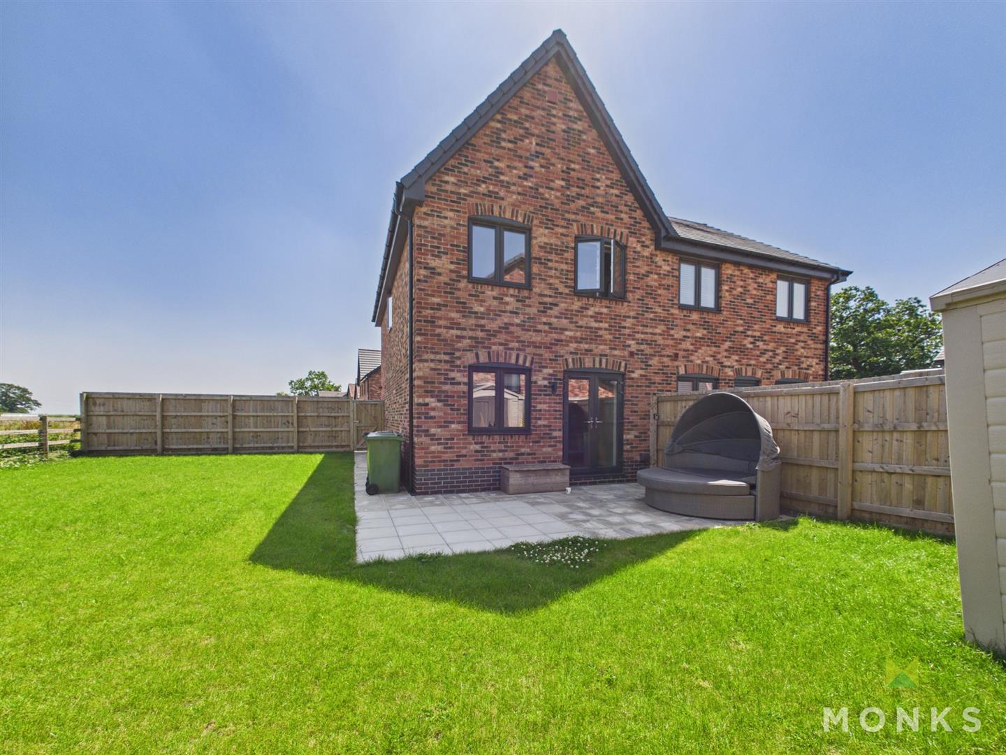 20 Morlas Meadows, Oswestry, SY11 3FJ For Sale